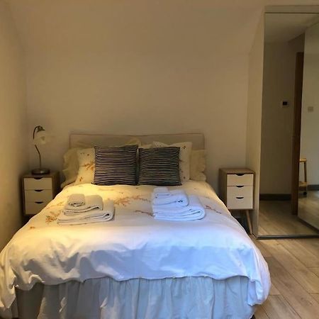 Quiet Kensington Flat Ideal For Central Лондон Экстерьер фото