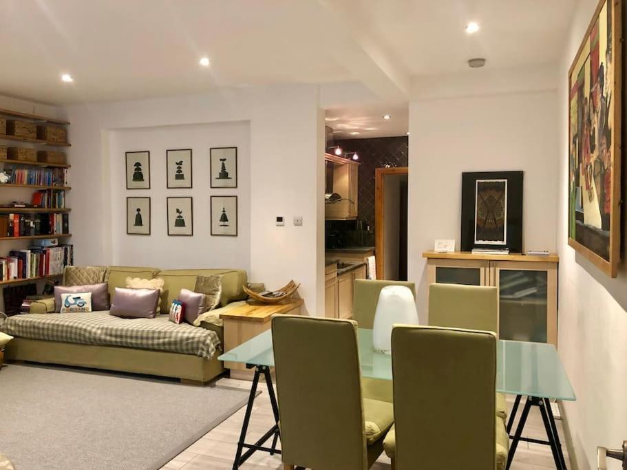 Quiet Kensington Flat Ideal For Central Лондон Экстерьер фото