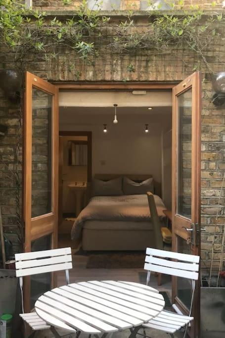 Quiet Kensington Flat Ideal For Central Лондон Экстерьер фото